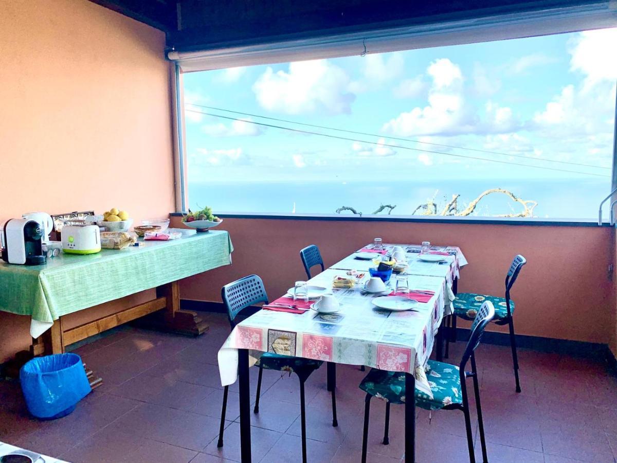 Il Gabbiano Di Pieve Bed & Breakfast Pieve Ligure Bagian luar foto