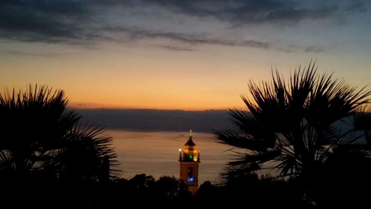Il Gabbiano Di Pieve Bed & Breakfast Pieve Ligure Bagian luar foto